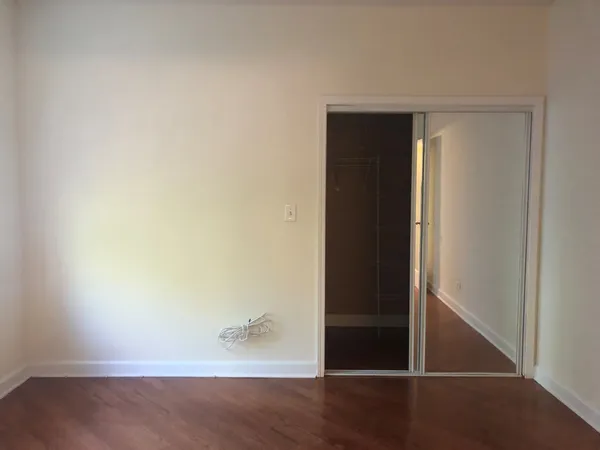 $2,495 | 1533 West Hollywood Avenue, Unit 1, Chicago, IL 60660