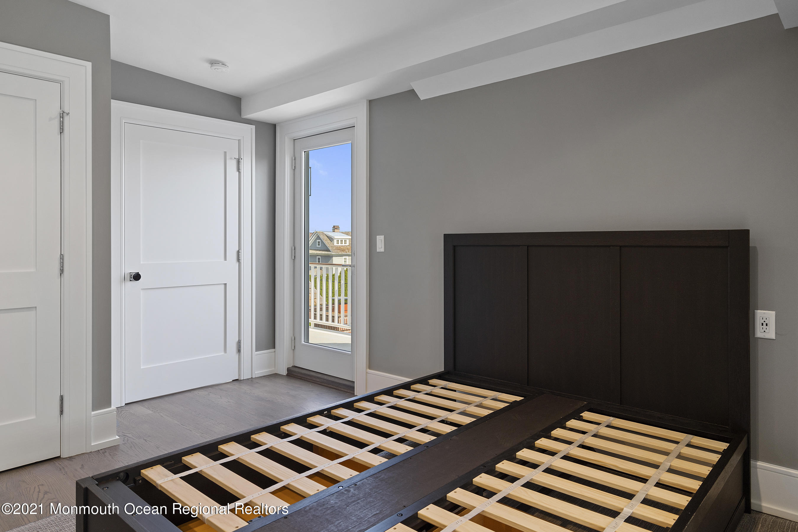 101 Ludlow Avenue Spring Lake, NJ 07762 - Photo 111 of 162 a bedroom with a bed and a window