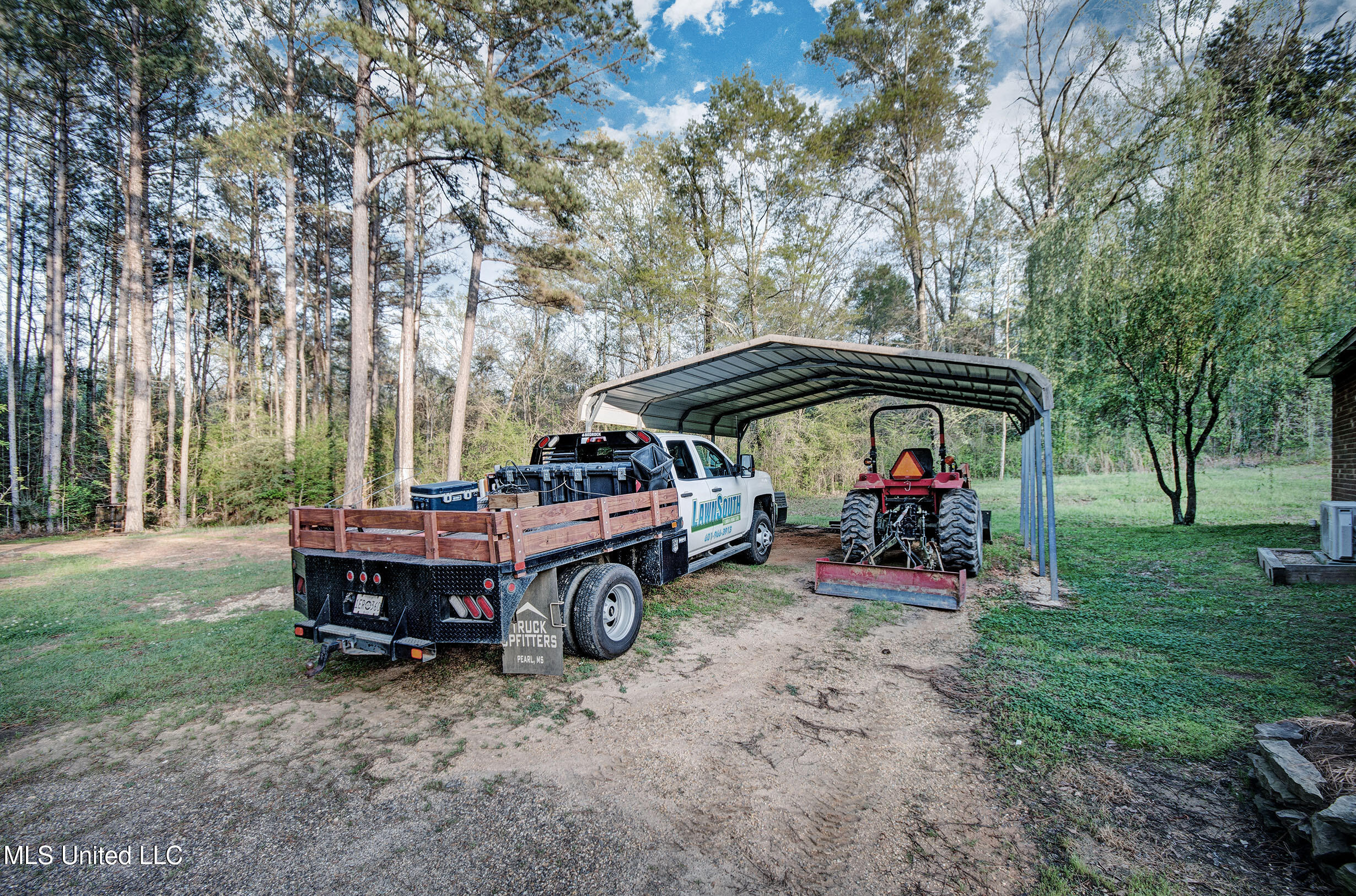 329 County Line Road Mendenhall, MS 39114 - Photo 72 of 77 Carport
