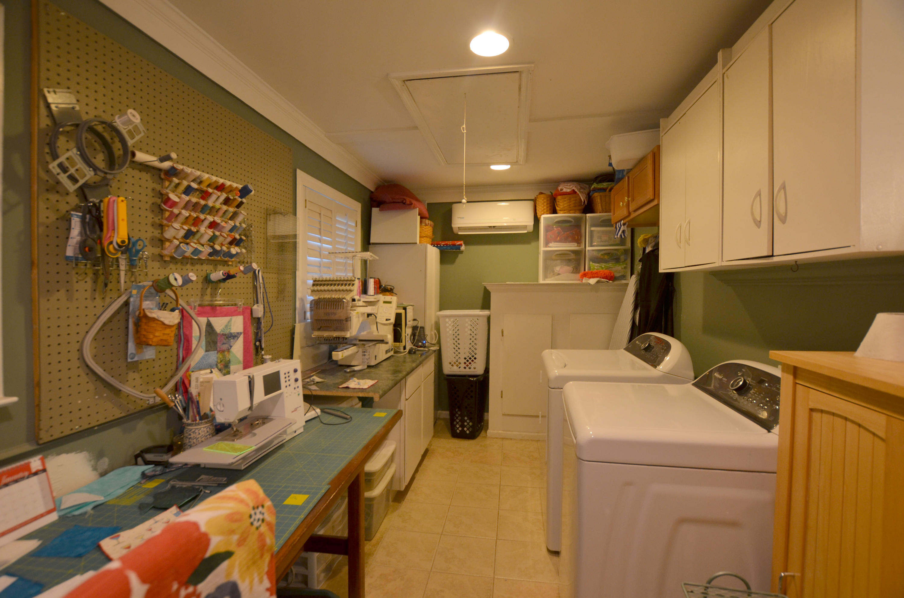 830 West Carolina Road McClellanville, SC 29458 - Photo 20 of 31 21-laudry-bonus