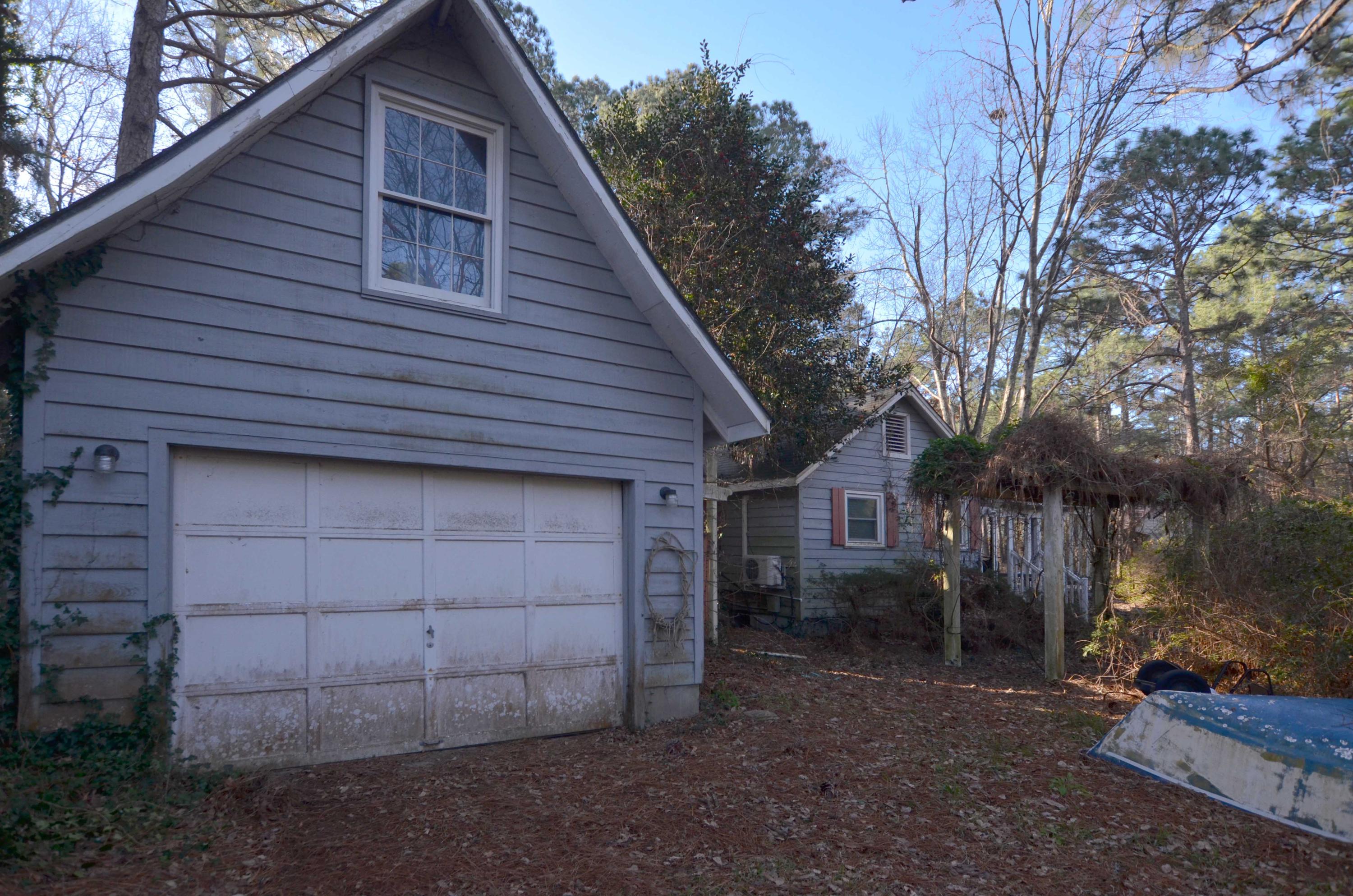830 West Carolina Road McClellanville, SC 29458 - Photo 9 of 31 9-Garage