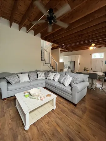 $2,650 | 45 Ayrault Street, Unit C2, Newport, RI 02840