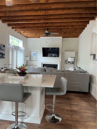 $2,650 | 45 Ayrault Street, Unit C2, Newport, RI 02840