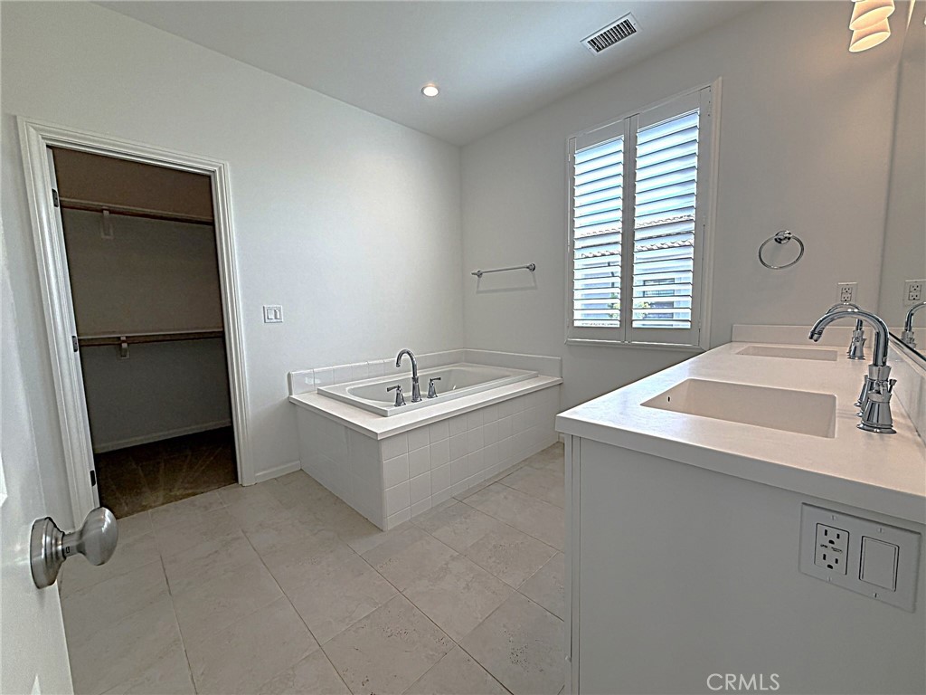 168 Working Ranch Irvine, CA 92602 - Photo 18 of 37 Gallery Image 18