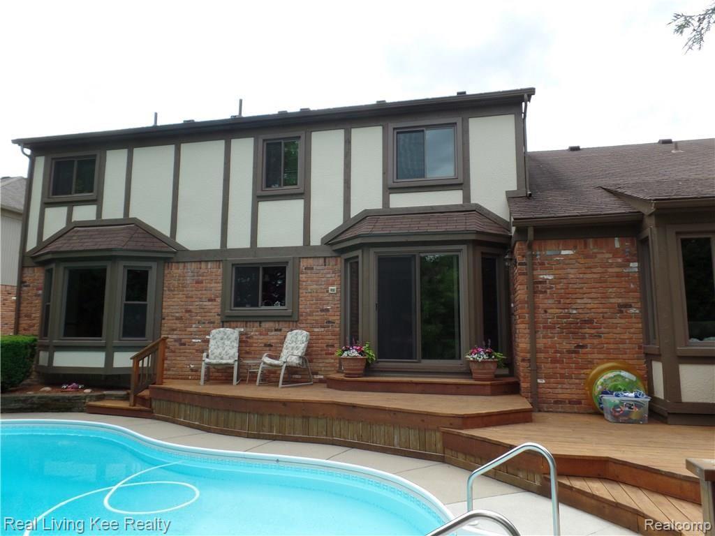 1810 Snowden Circle Rochester Hills, MI 48306 - Photo 6 of 46