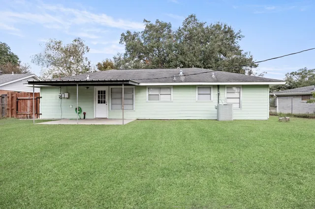 $124,990 | 413 Gardenia Avenue, Orange, TX 77630