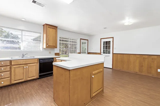 $124,990 | 413 Gardenia Avenue, Orange, TX 77630