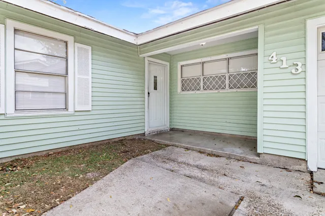 $124,990 | 413 Gardenia Avenue, Orange, TX 77630
