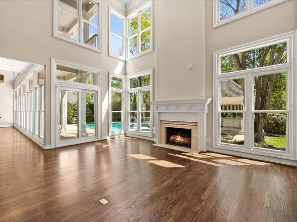 $1,650,000 | 83 South Longspur Drive, The Woodlands, TX 77380