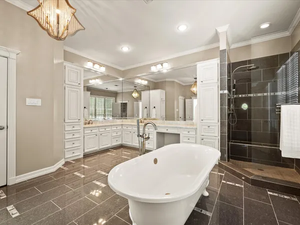 $1,650,000 | 83 South Longspur Drive, The Woodlands, TX 77380