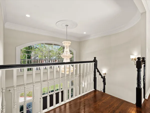$1,650,000 | 83 South Longspur Drive, The Woodlands, TX 77380