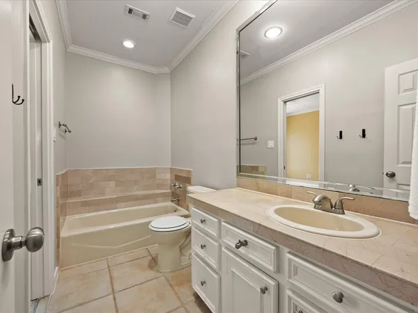 $1,650,000 | 83 South Longspur Drive, The Woodlands, TX 77380