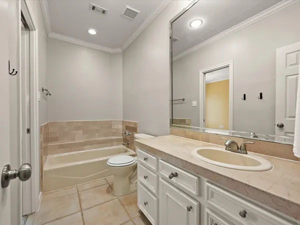 $1,650,000 | 83 South Longspur Drive, The Woodlands, TX 77380