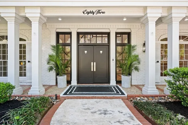 $1,650,000 | 83 South Longspur Drive, The Woodlands, TX 77380