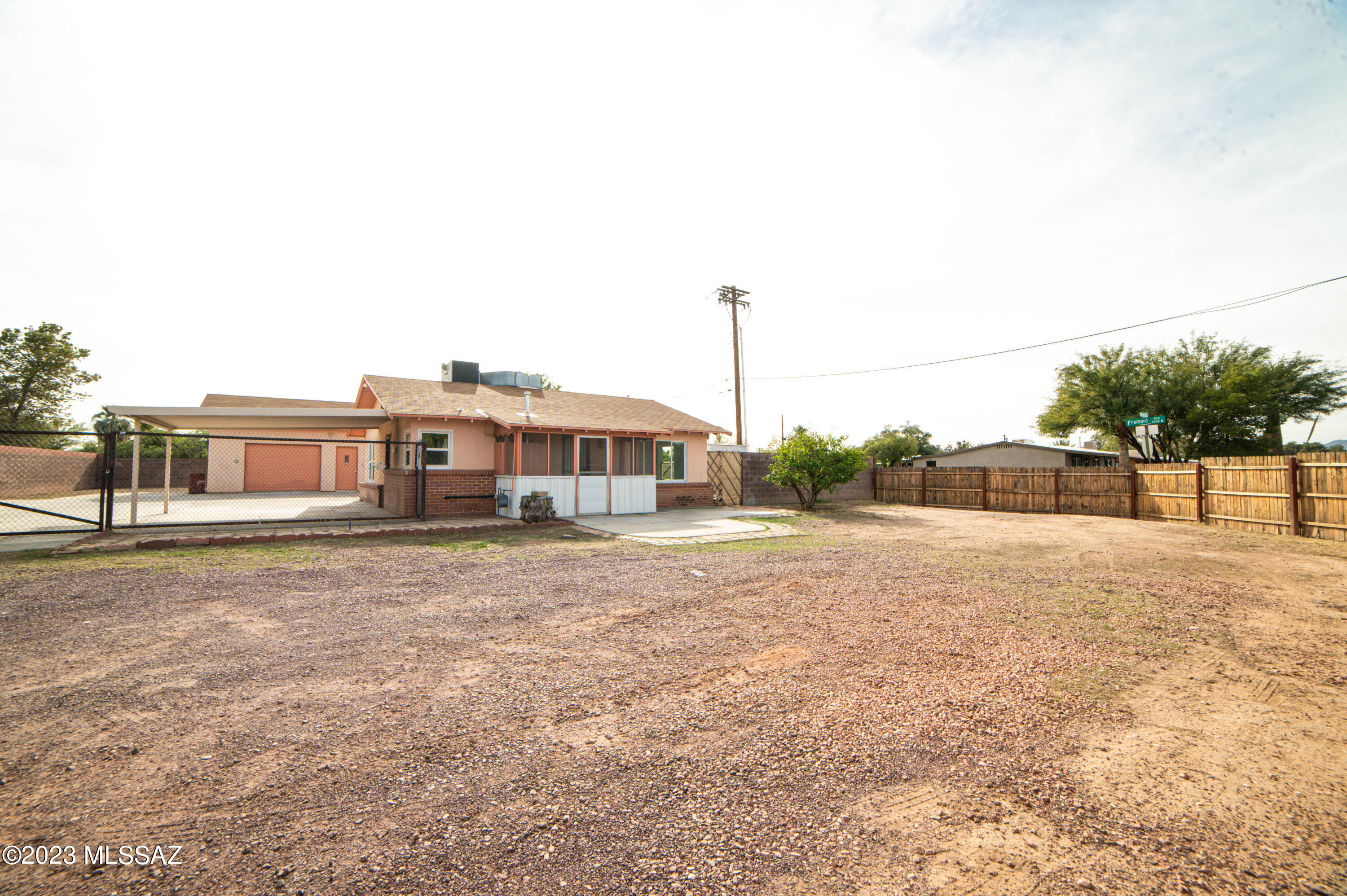 1040 East Prince Road Tucson, AZ 85719 - Photo 8 of 49 Gallery Image 8