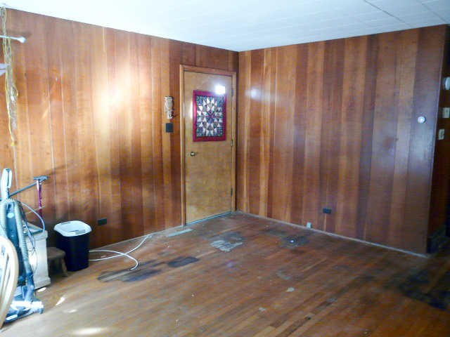 8 Cross Street Fox Lake, IL 60020 - Photo 3 of 10 a view of a room with a mirror