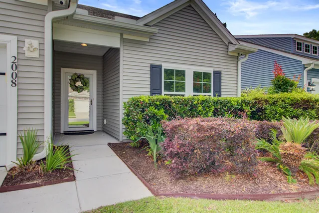 $728,000 | 2008 Welsh Pony Drive, Mount Pleasant, SC 29429