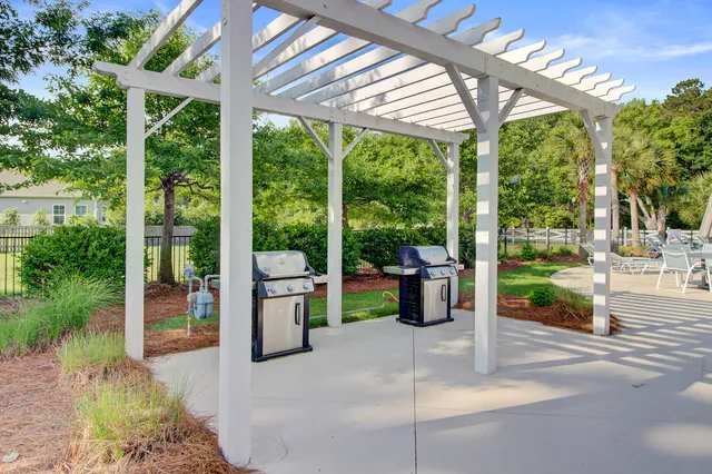 $728,000 | 2008 Welsh Pony Drive, Mount Pleasant, SC 29429