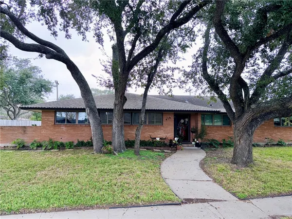 $599,000 | 410 Miramar Place, Corpus Christi, TX 78411