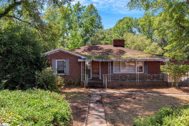 $244,900 | 104 East Butler Road, Mauldin, SC 29662