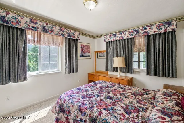 $529,000 | 842 East River Spur, Priest River, ID 83856