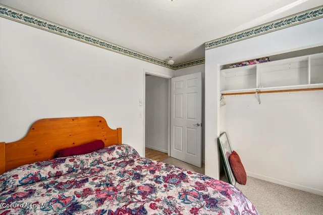 $529,000 | 842 East River Spur, Priest River, ID 83856