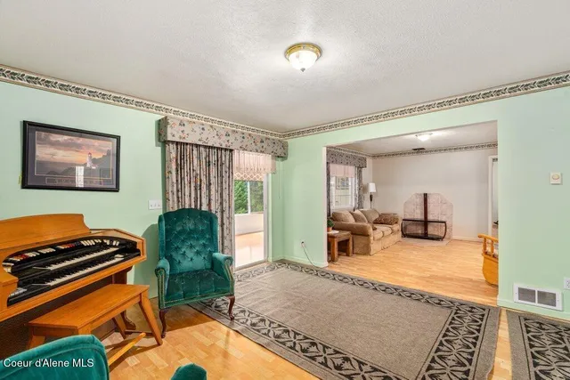 $529,000 | 842 East River Spur, Priest River, ID 83856