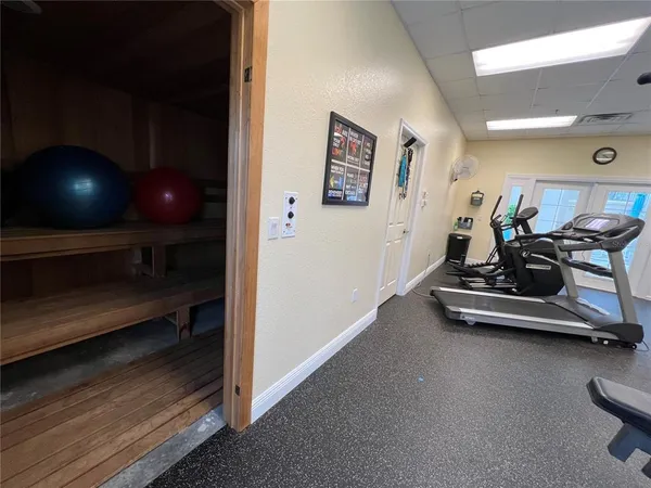 $2,950 | 1188 North Tamiami Trail, Unit 403, Sarasota, FL 34236