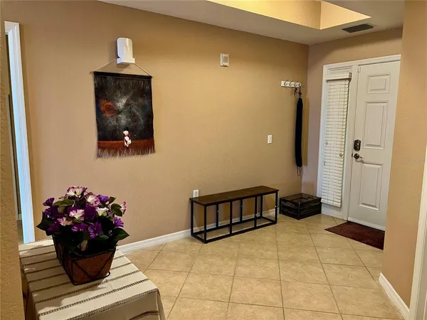 $2,950 | 1188 North Tamiami Trail, Unit 403, Sarasota, FL 34236