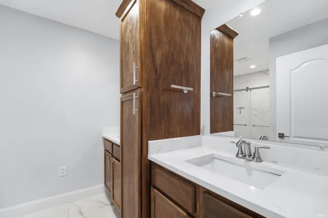 $379,999 | 4359 East Blueberry Drive, Monticello, IN 47960