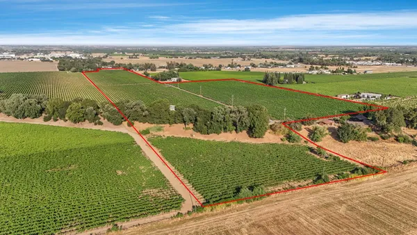 $1,399,000 | 18050 North Tretheway Road, Lodi, CA 95240
