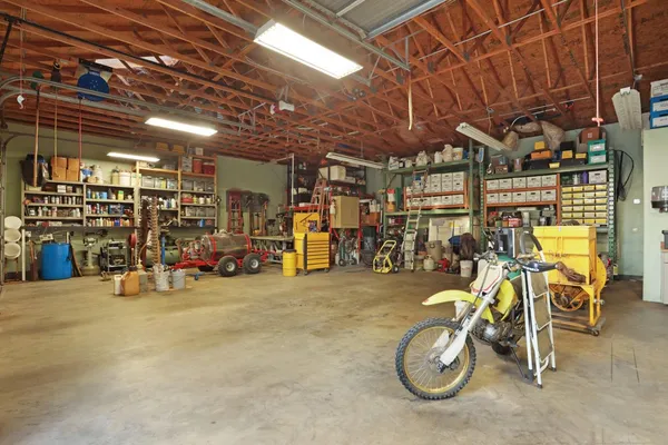 $1,399,000 | 18050 North Tretheway Road, Lodi, CA 95240