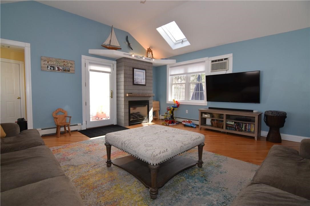 12 Spring Street Westerly, RI 02891 - Photo 19 of 38