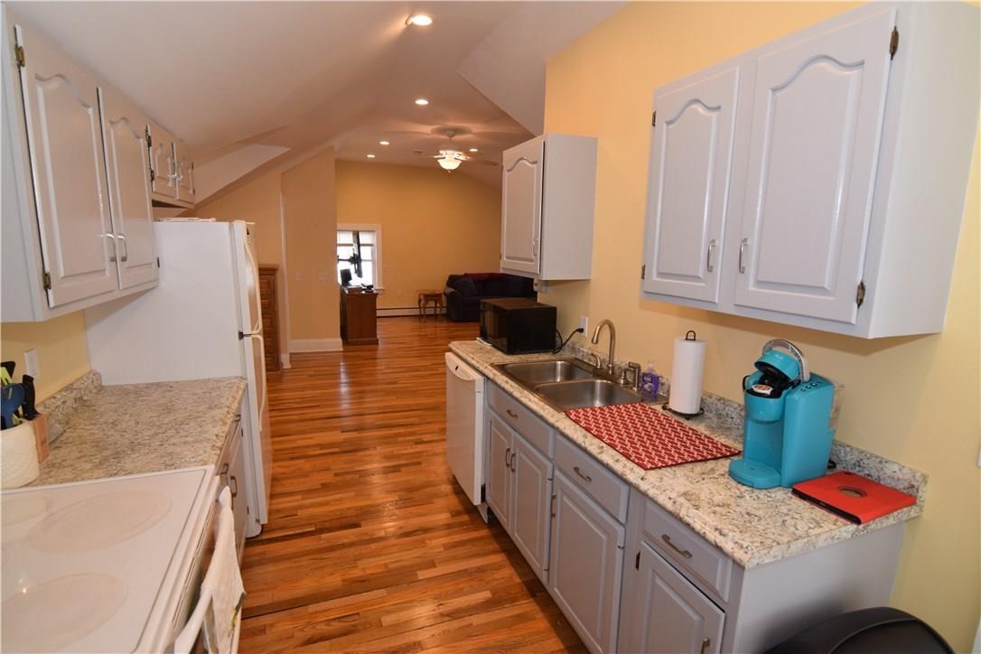 12 Spring Street Westerly, RI 02891 - Photo 34 of 38