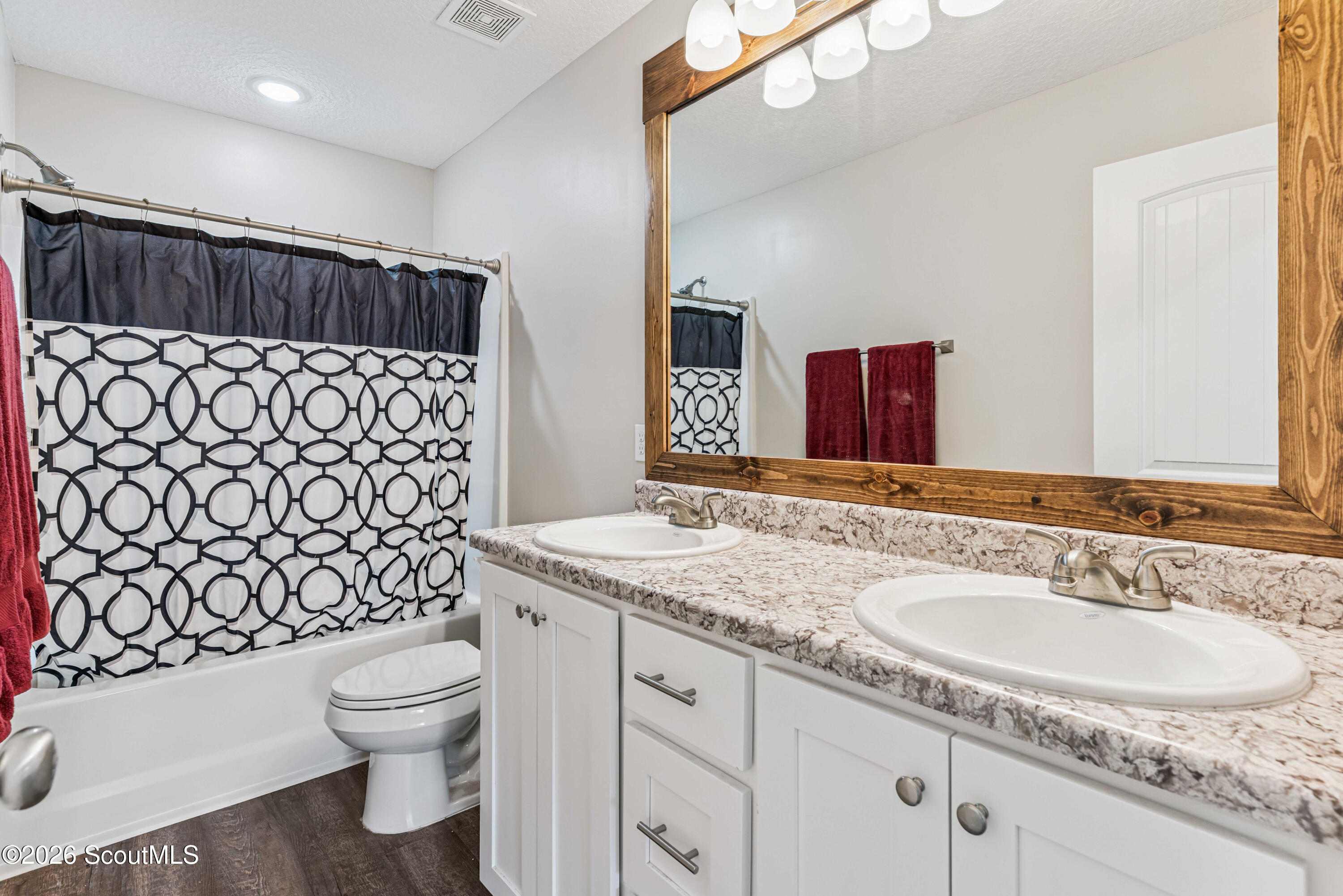 1074 Spring Grove Road Jesup, GA 31545 - Photo 20 of 27 DSC06353