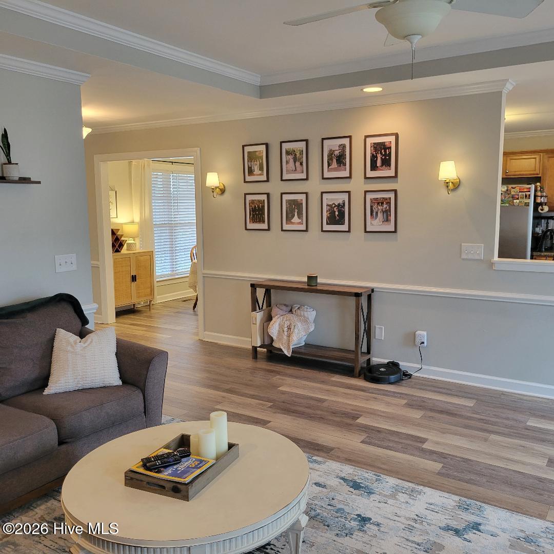 451 Tucker Road Grimesland, NC 27837 - Photo 14 of 26 451 foyer wall