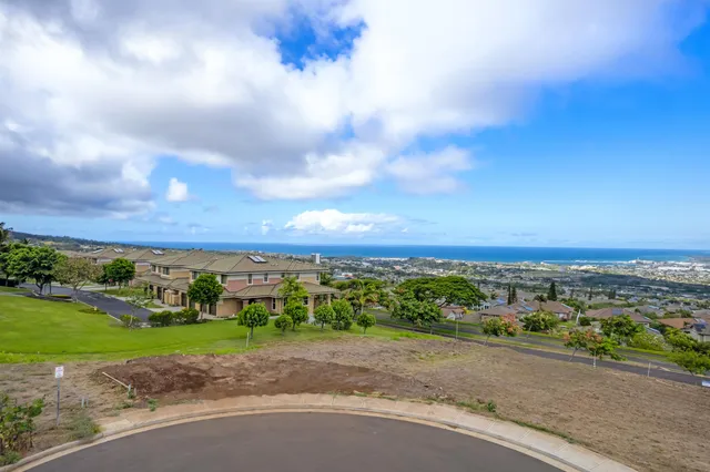 $695,000 | 124 Hopoi Place, Wailuku, HI 96793