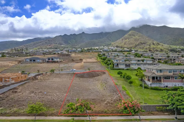 $695,000 | 124 Hopoi Place, Wailuku, HI 96793