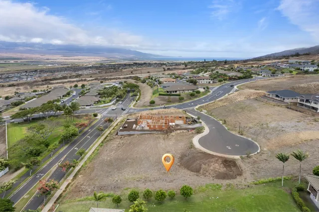 $695,000 | 124 Hopoi Place, Wailuku, HI 96793