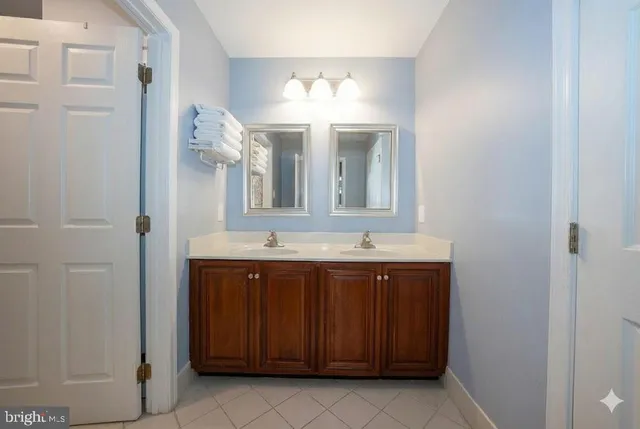 $779,000 | 11 Ashtree Lane, Malvern, PA 19355