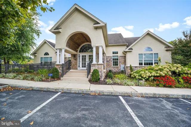 $779,000 | 11 Ashtree Lane, Malvern, PA 19355