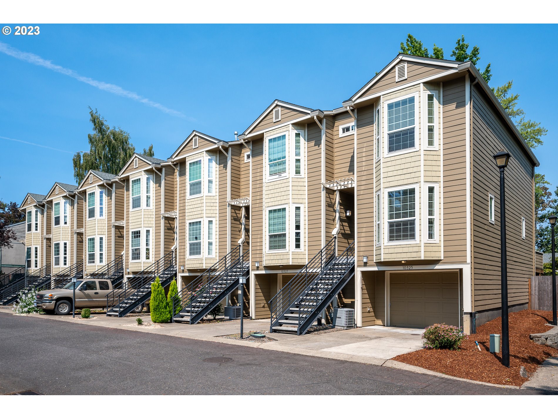 10325 Southwest Denney Road Beaverton, OR 97008 - Photo 1 of 30 Gallery Image 1