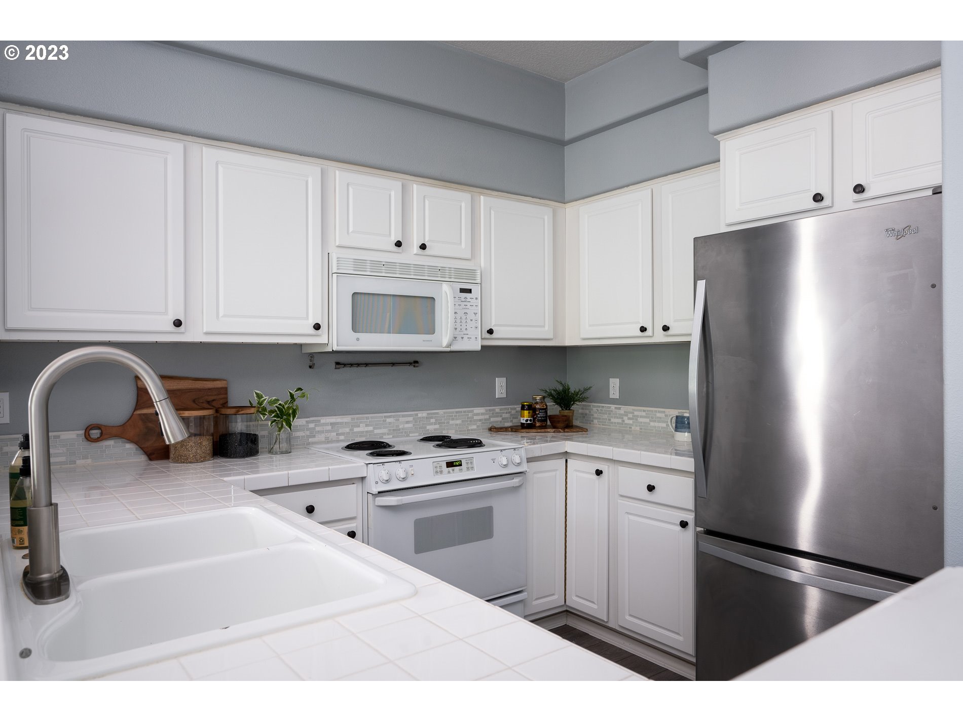 10325 Southwest Denney Road Beaverton, OR 97008 - Photo 12 of 30 Gallery Image 12