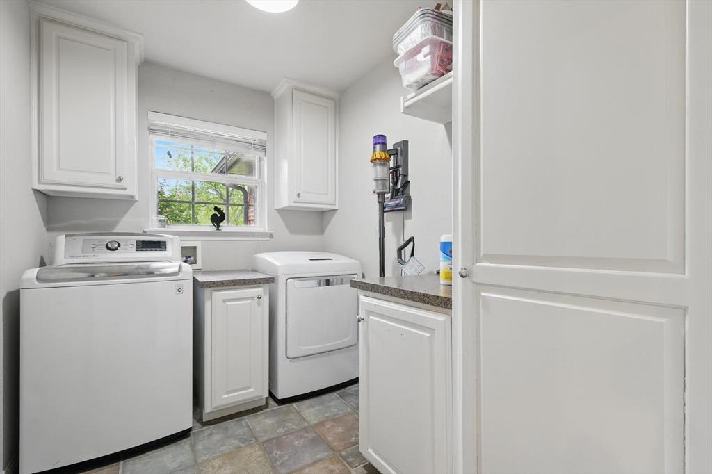 5657 Harmony Ranch Road Aubrey, TX 76227 - Photo 27 of 40 a utility room with dryer and washer