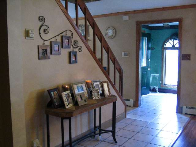 1008 Inner Drive Schenectady, NY 12303 - Photo 8 of 12 Photo 8