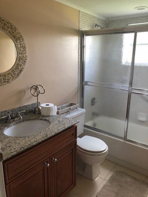 481 Normandy Lane Delray Beach, FL 33484 - Photo 7 of 15 bath1