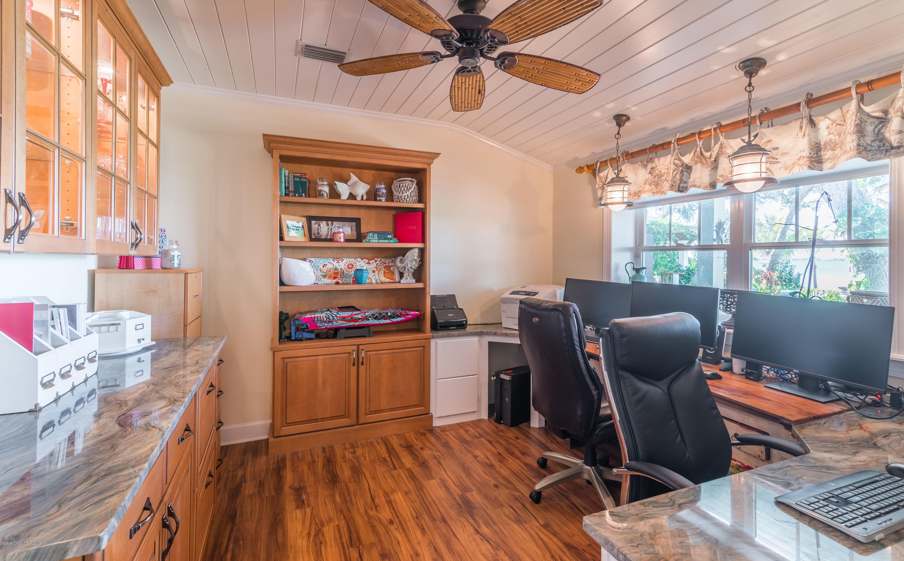 800 South Riverside Drive Indialantic, FL 32903 - Photo 33 of 54 Office w/bar