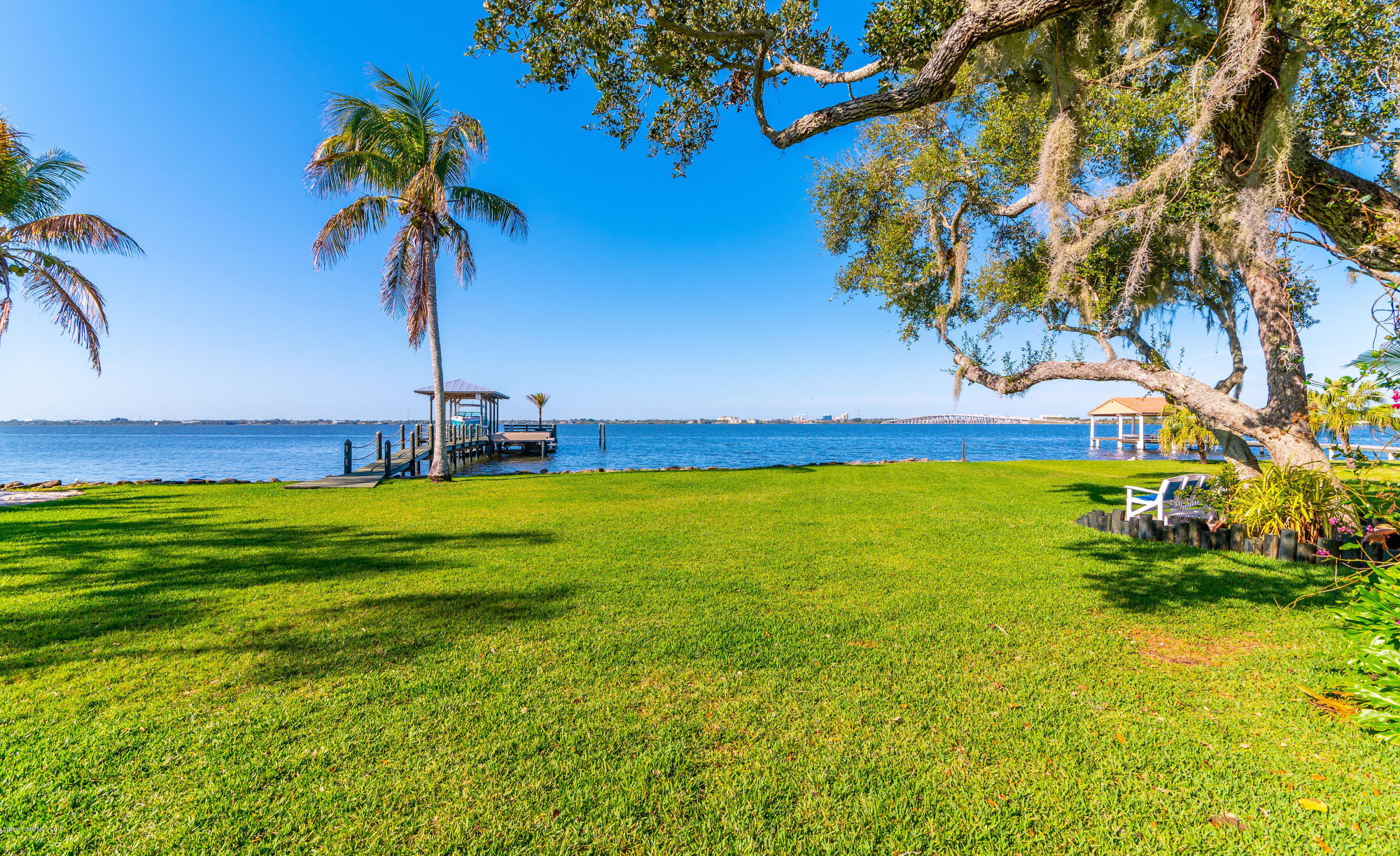800 South Riverside Drive Indialantic, FL 32903 - Photo 8 of 54 Back Yard