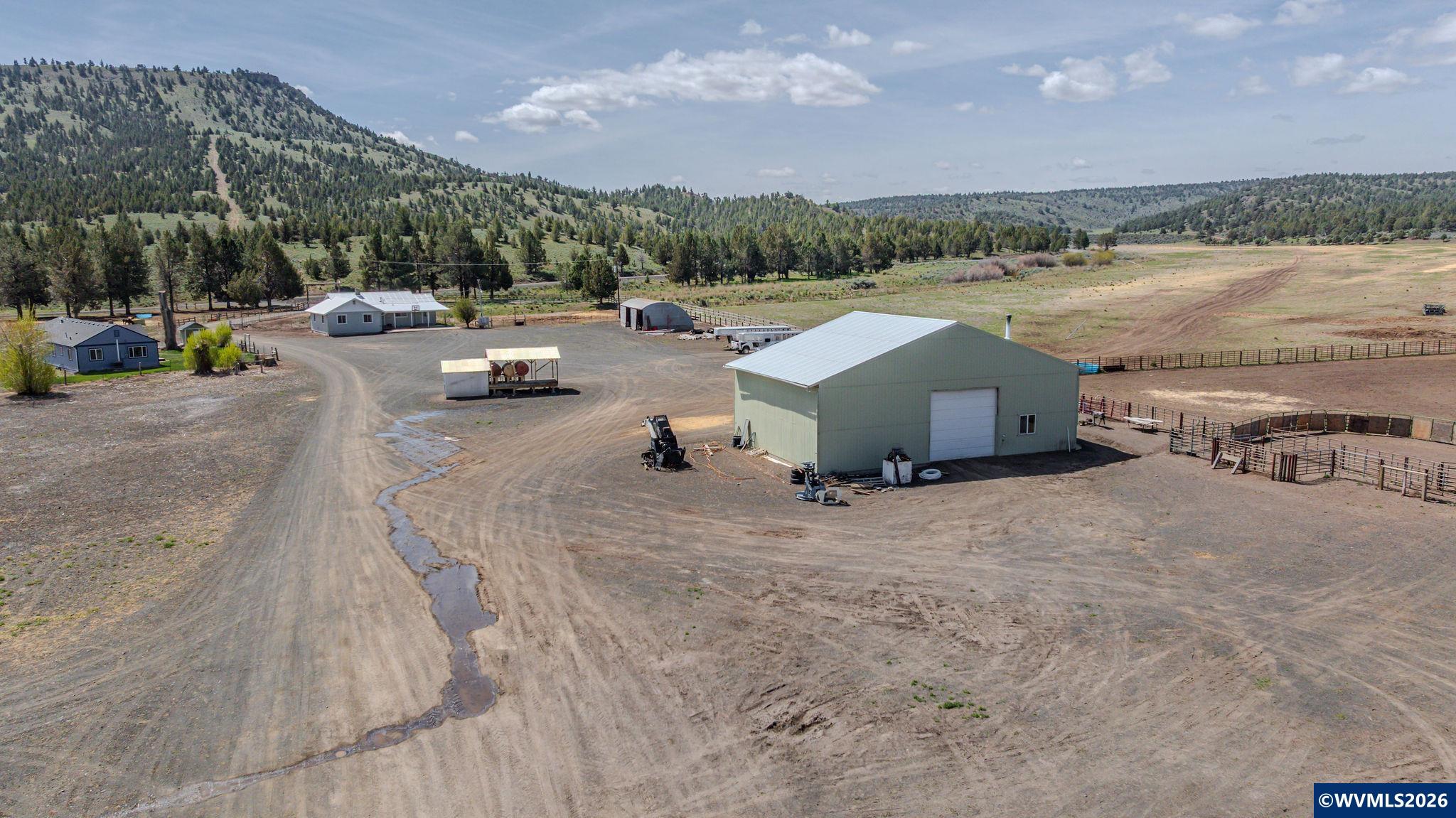 41225 Southeast Van Lake Road Prineville, OR 97754 - Photo 30 of 49