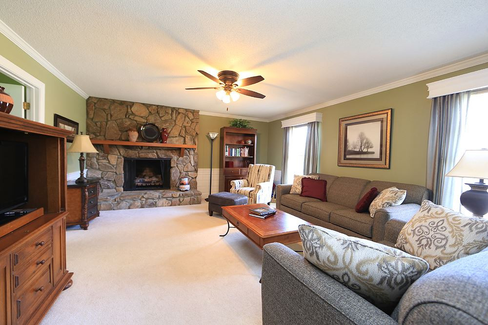 9401 South Mere Court Raleigh, NC 27615 - Photo 16 of 30 Den/Family/Great Room